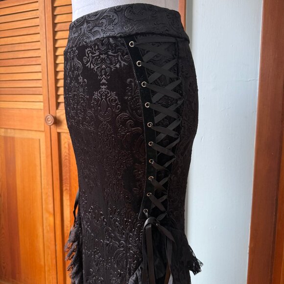 Gothic Victorian Vkei Velvet Eden Black Damask Velvet Lace-Up Ruffle Skirt S - Picture 5 of 8